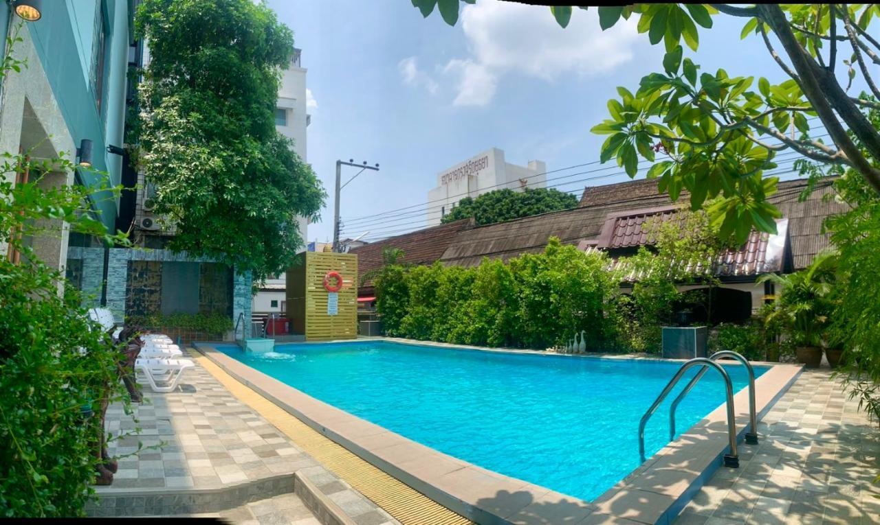 Thapaeplacehotel Chiang Mai Ngoại thất bức ảnh