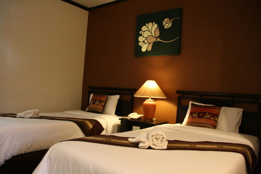 Thapaeplacehotel Chiang Mai Ngoại thất bức ảnh