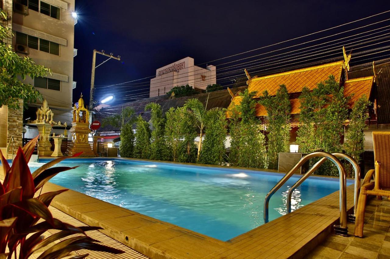 Thapaeplacehotel Chiang Mai Ngoại thất bức ảnh