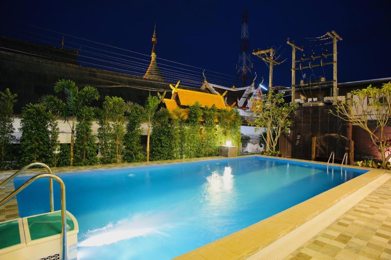 Thapaeplacehotel Chiang Mai Ngoại thất bức ảnh