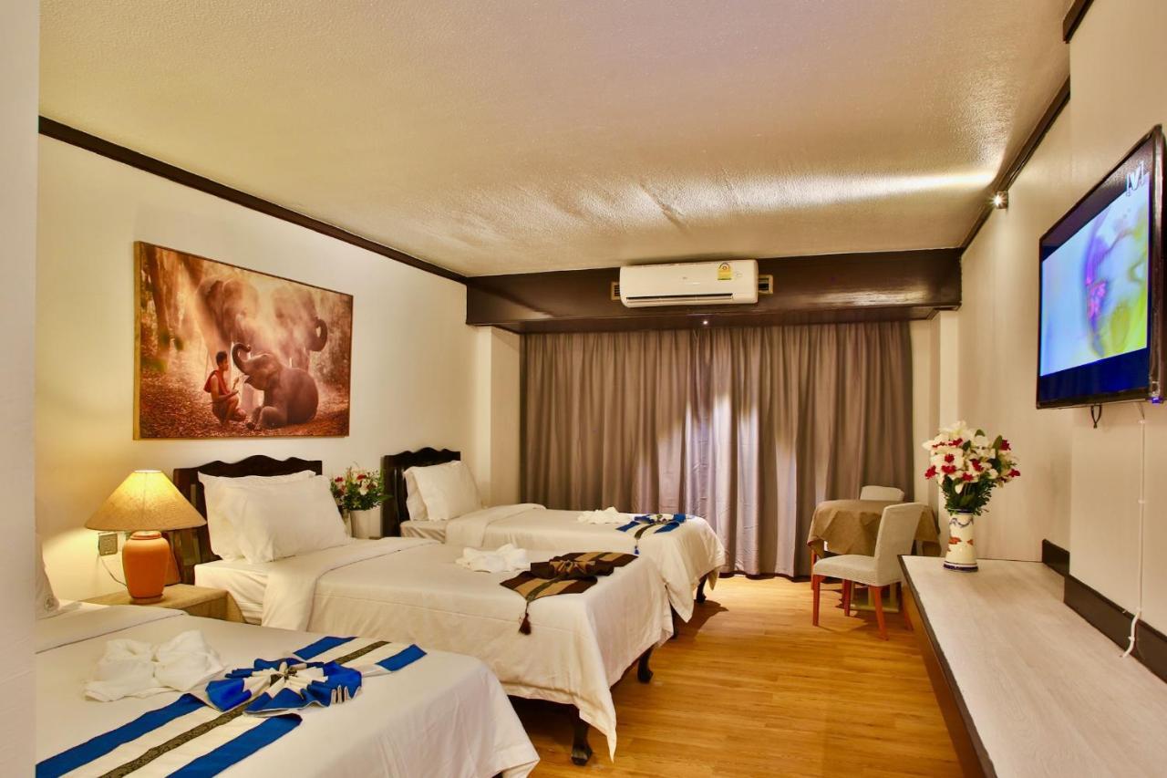 Thapaeplacehotel Chiang Mai Ngoại thất bức ảnh