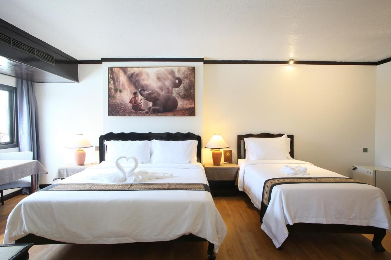 Thapaeplacehotel Chiang Mai Ngoại thất bức ảnh