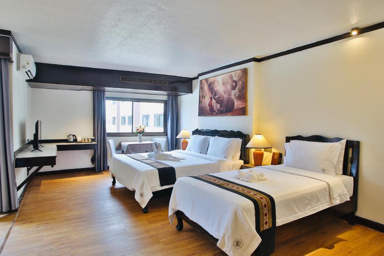 Thapaeplacehotel Chiang Mai Ngoại thất bức ảnh