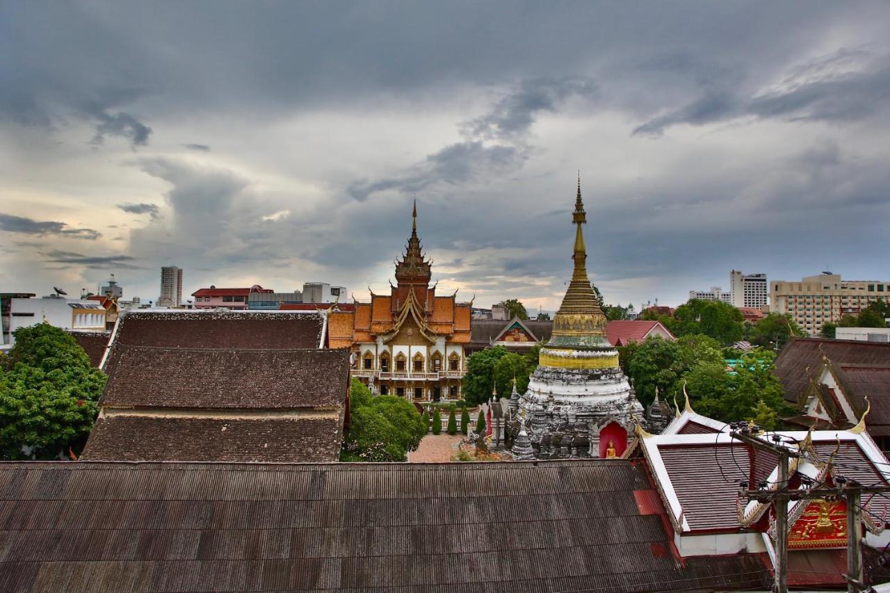 Thapaeplacehotel Chiang Mai Ngoại thất bức ảnh