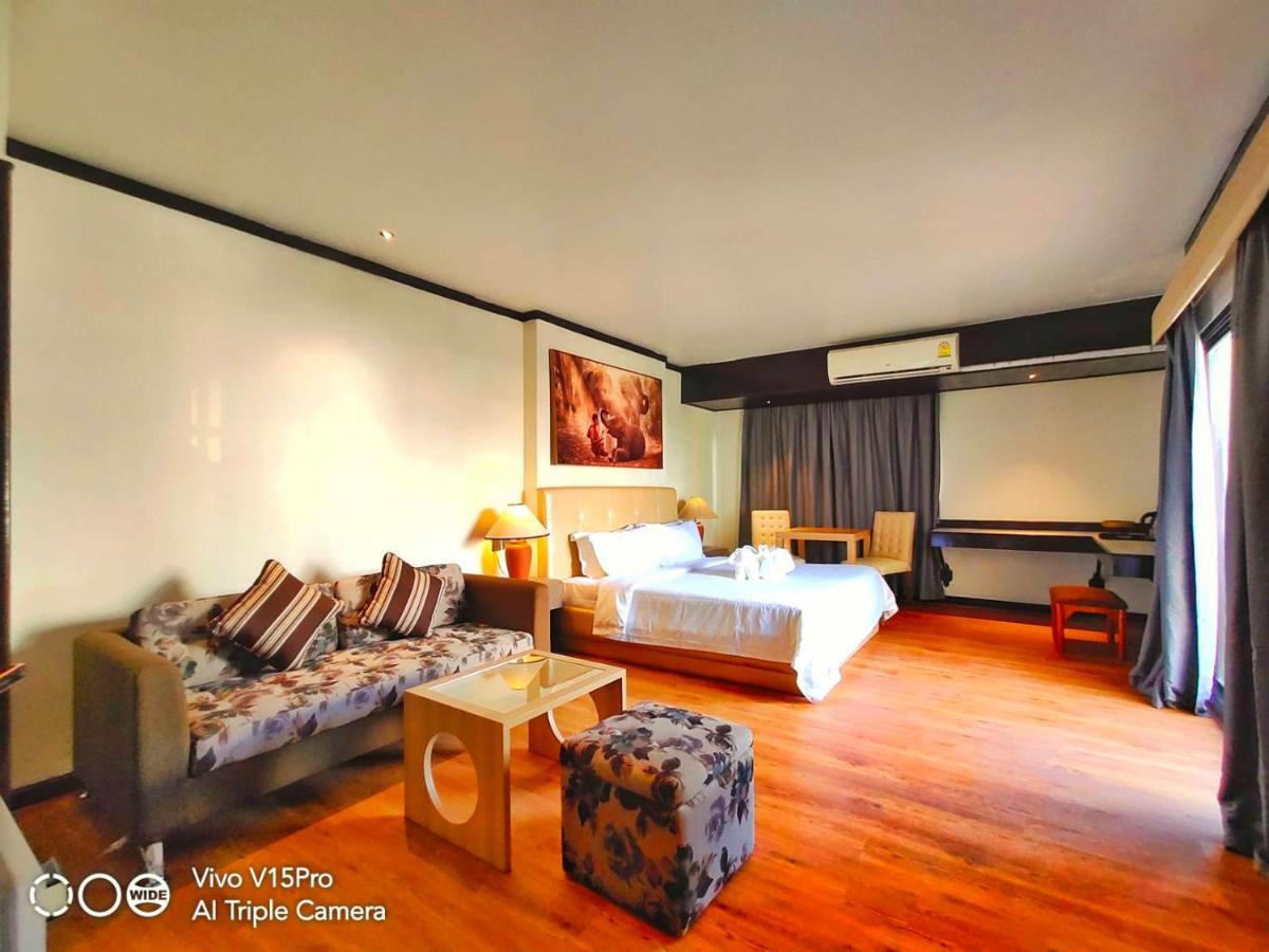 Thapaeplacehotel Chiang Mai Ngoại thất bức ảnh
